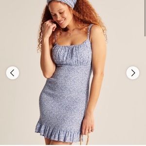 NWT Abercrombie & Fitch Smocked Mini Dress - Light Blue Floral (Size M)